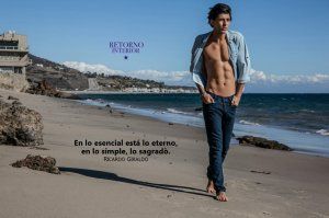 Lee más sobre el artículo Reencantar la Vida: El Valor de lo Sencillo en la Era de la Saturación